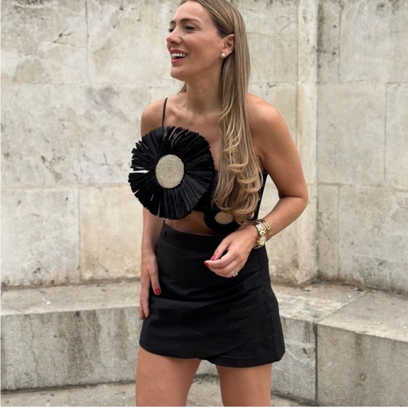 🦋 Bloggers Favorite 🦋 NWT ZARA LINEN BLEND RAFFIA FLOWER TOP SIZE M - Picture 8 of 17